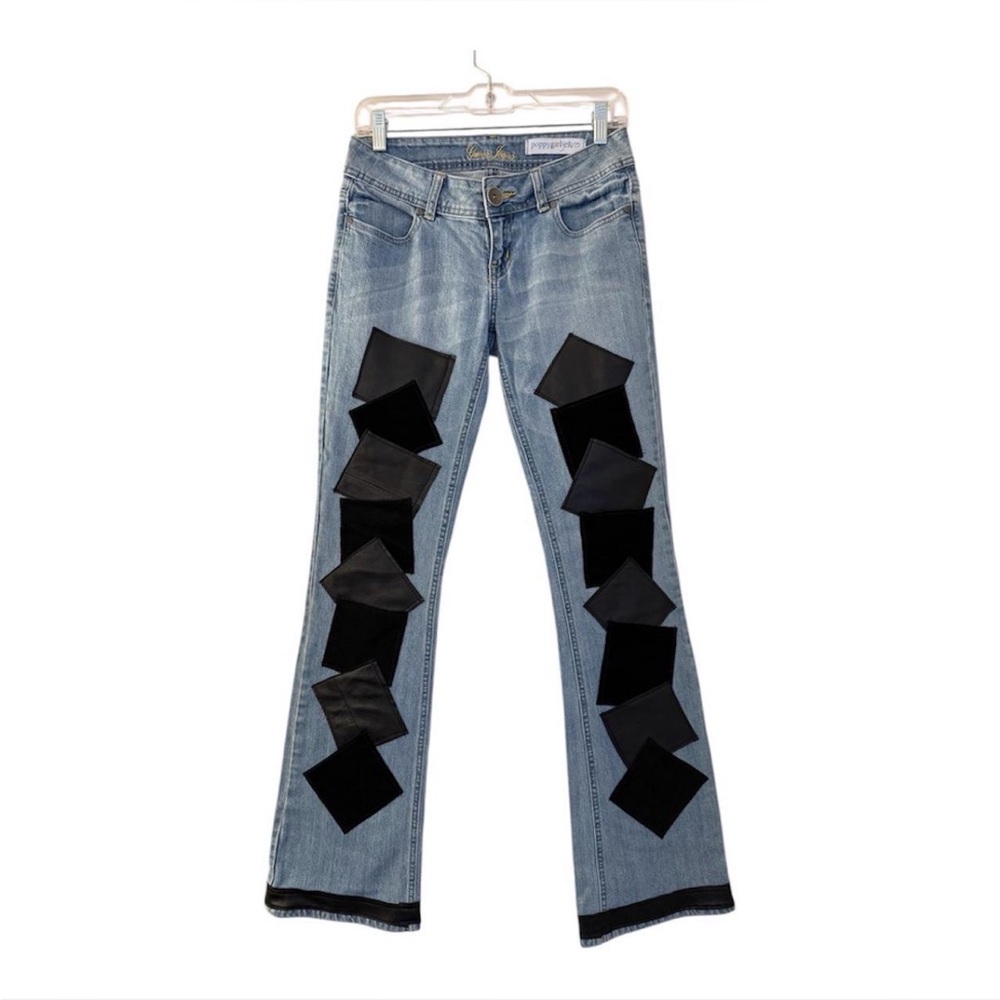 Guess Light Blue Jeans with Black Accents